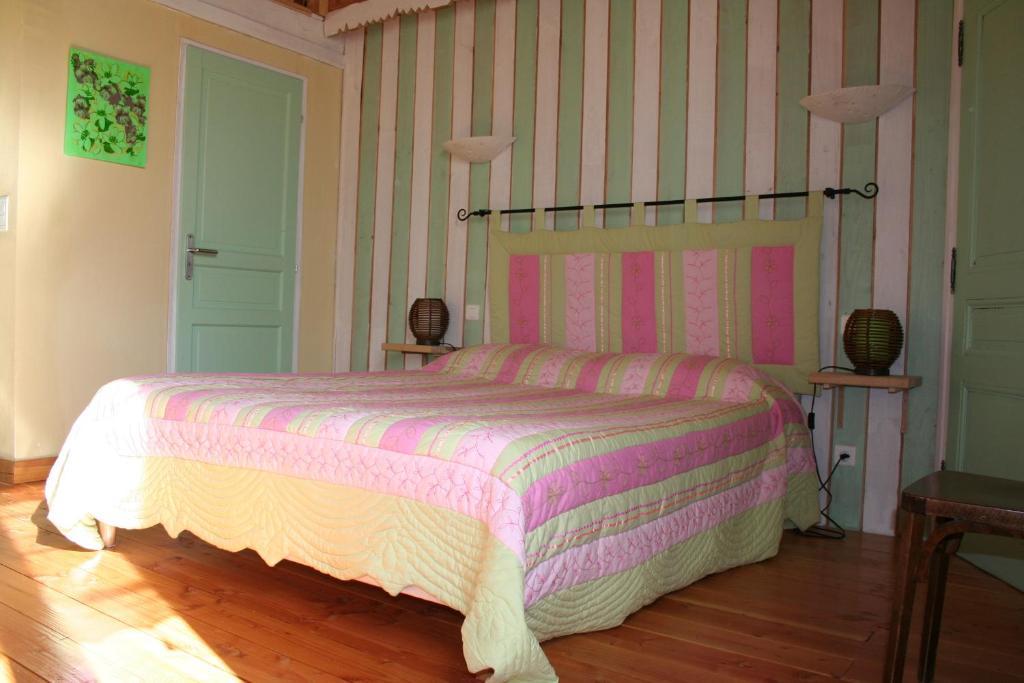 Chambres D'Hotes La Cime Beaujolaise Poule-les-Echarmeaux Quarto foto